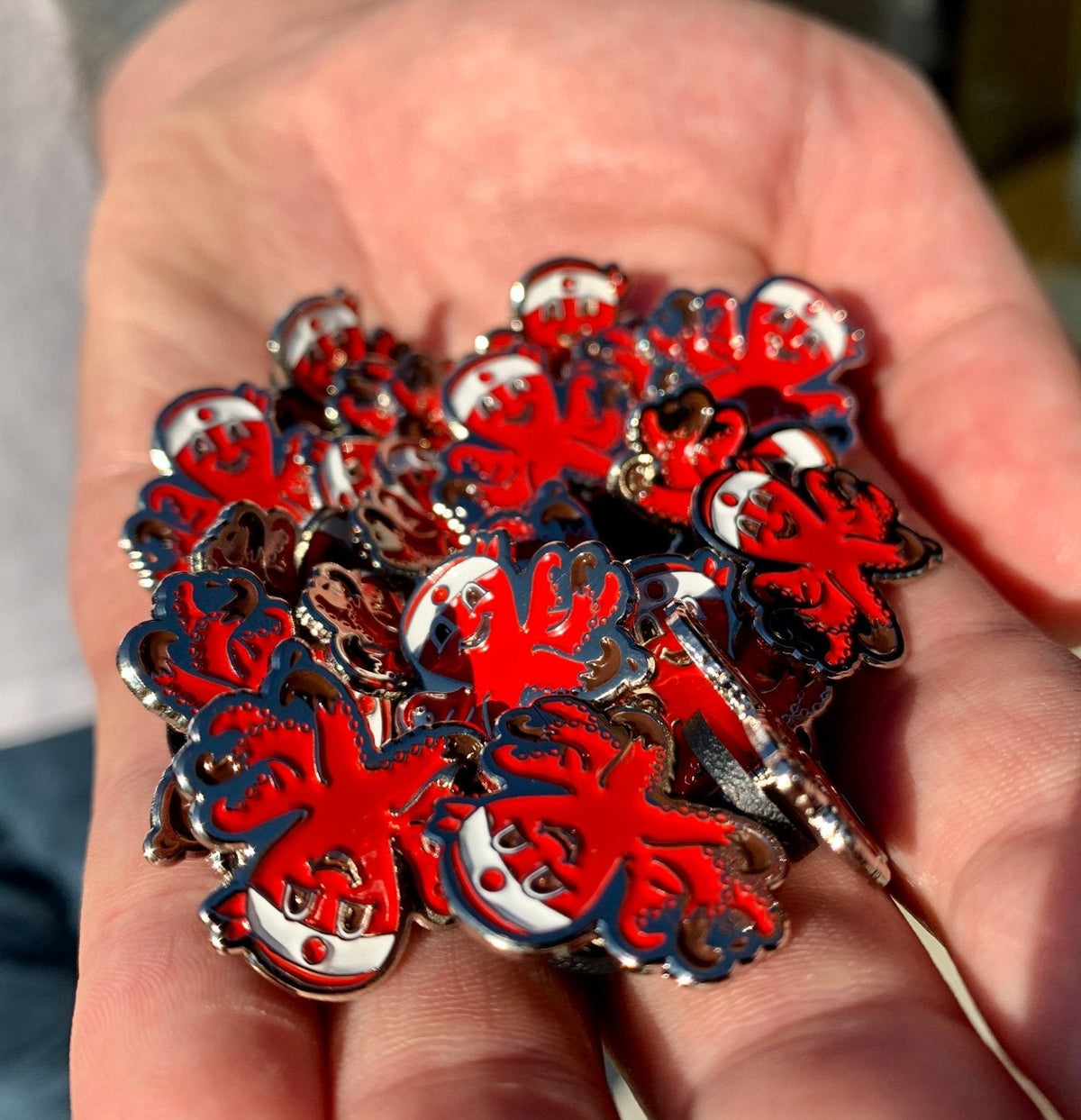 Red Octo Pin M3